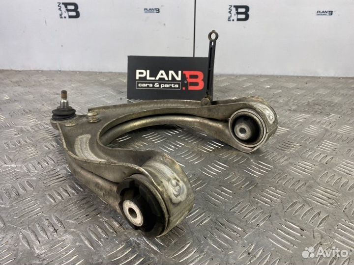 Рычаг подвески верхний передний правый