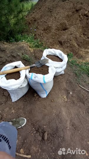 Чернозем растительный,перегной крс,1-15куб,мешками