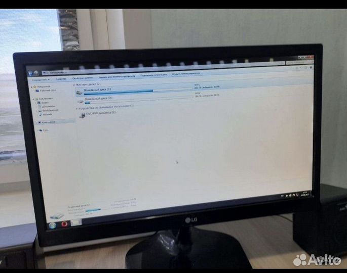 Монитор LG