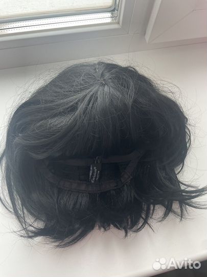 Парик из искусственных волос