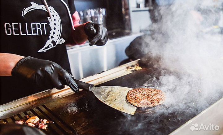 Повар в Gellert bar