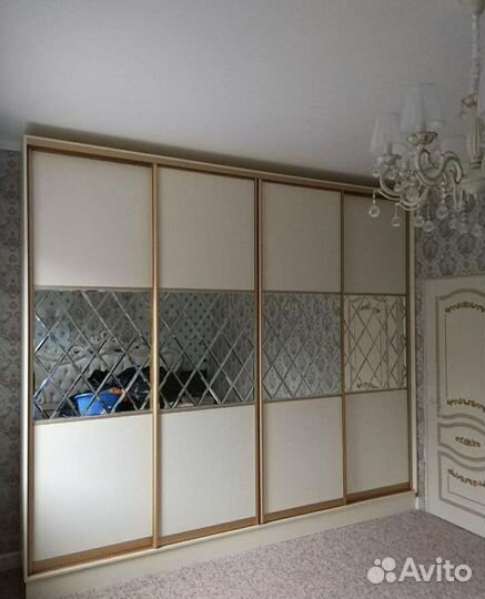 Угловой шкаф