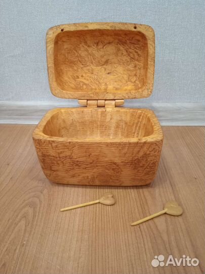 Шкатулка из соснового каппа