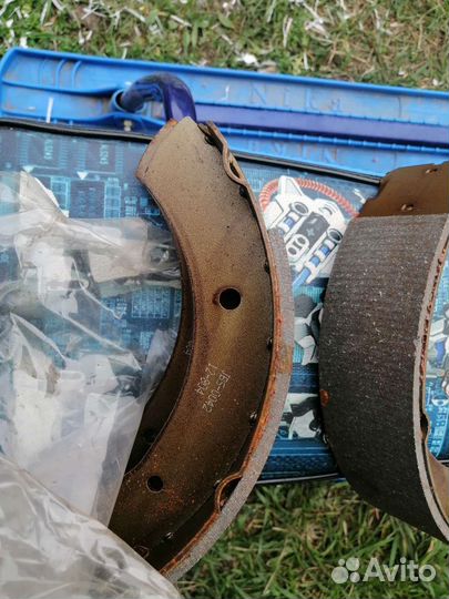 Колодки тормозные барабанные