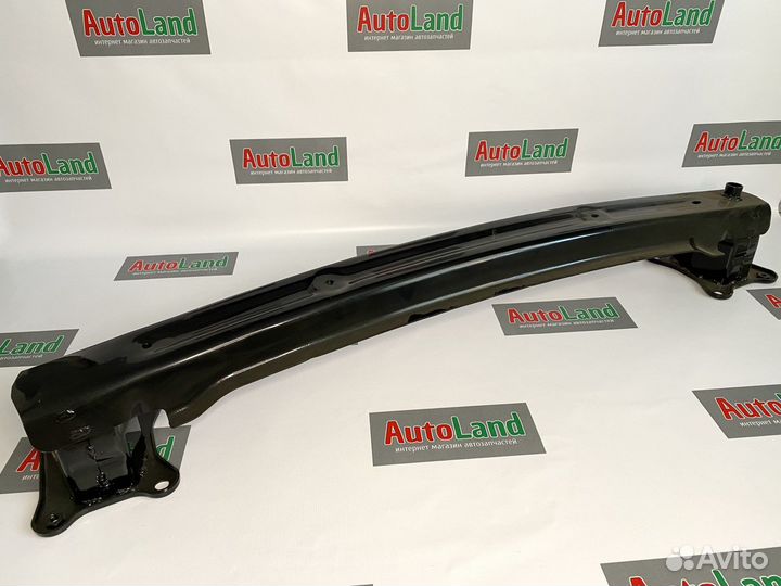 Усилитель переднего бампера Веста