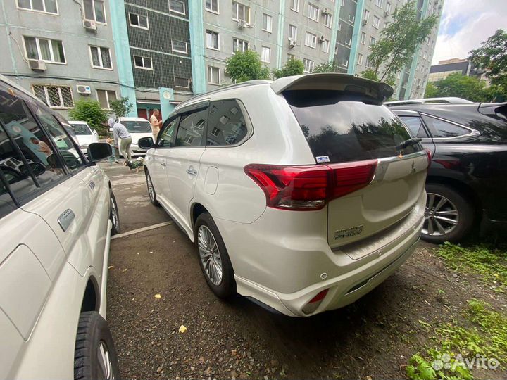 Mitsubishi Outlander 2.4 AT, 2018, 63 000 км