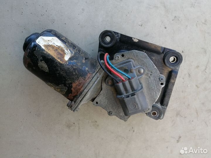 Моторчик стеклоочистителя для Nissan Primera P11E
