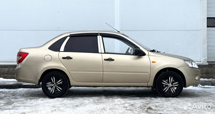 LADA Granta 1.6 МТ, 2012, 175 000 км