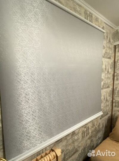 Рулонные шторы в коричневом коробе P9308