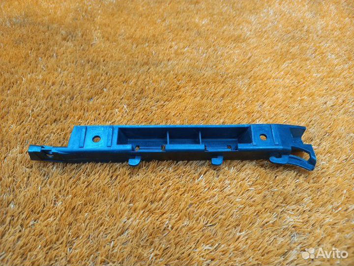 Крепление бампера переднее правое Bmw 7-Series E65