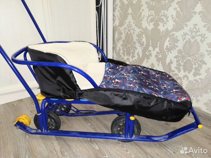 Детские санки с колесами