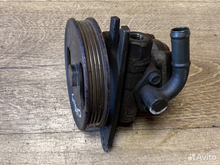 Kia clarus гидроуситель руля