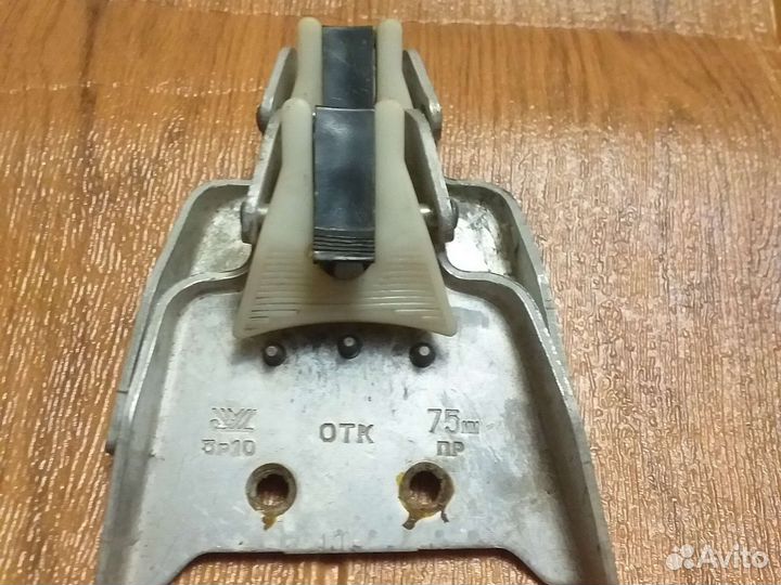 Лыжные крепления (пр-во СССР ) -новые