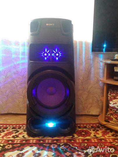 Продается муз. центр Sony MHC-V73D