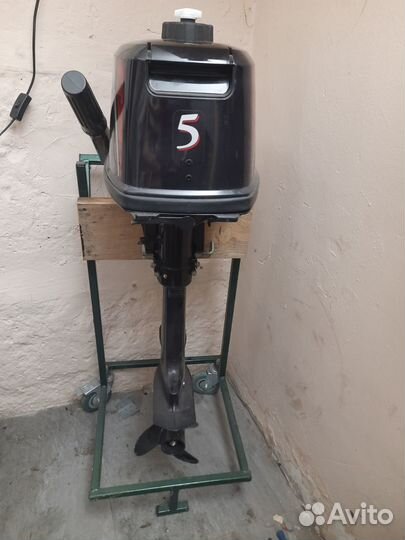 Двигатель tohatsu 5