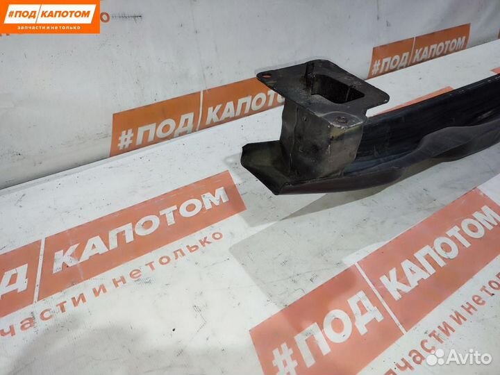 Усилитель заднего бампера Volkswagen Tiguan 2010