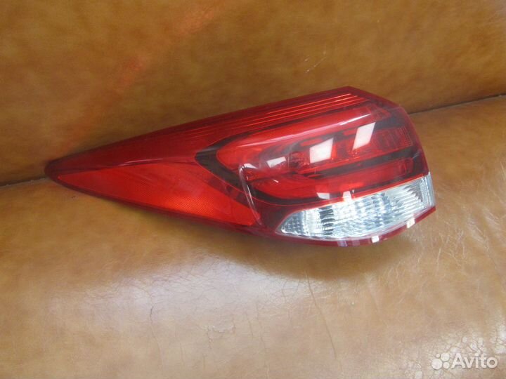 Фонарь левый Hyundai I40 универсал