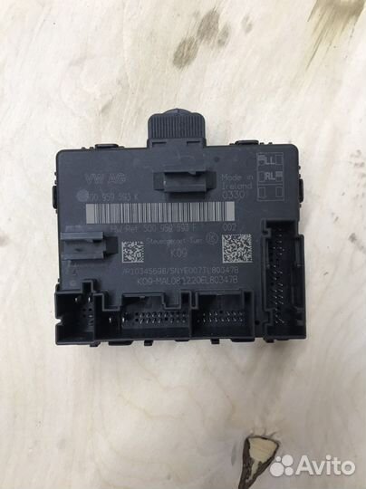 Блок комфорта передней двери Tiguan 2