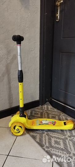 Самокат детский трехколесный