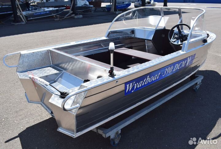 Новая моторная лодка Wyatboat 390 DCM нерегистрат