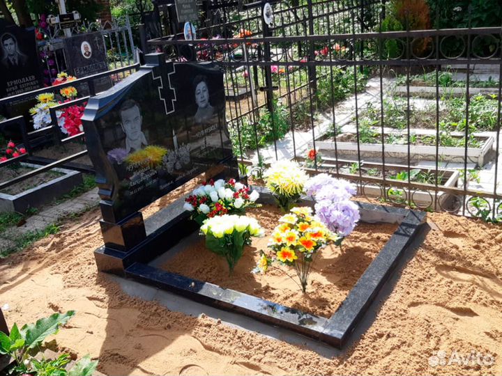 Установка памятников из гранита под ключ