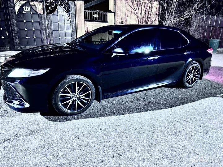 Toyota Camry 2.5 AT, 2019, 106 000 км