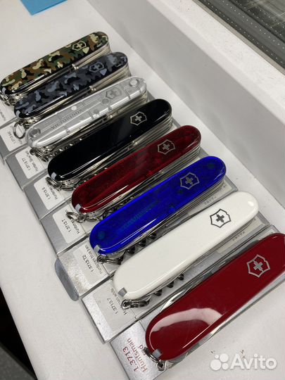 Нож victorinox huntsman 1.3713