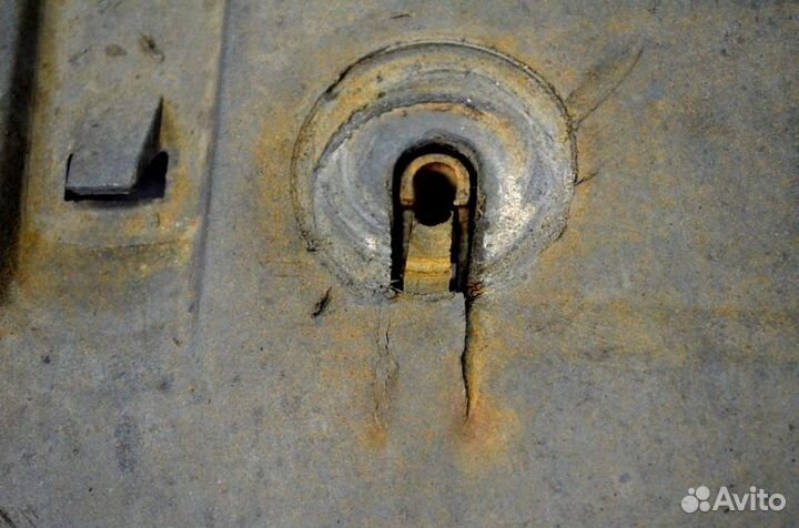 Крыло ведущего моста, заднее левое MAN TGX 18.440