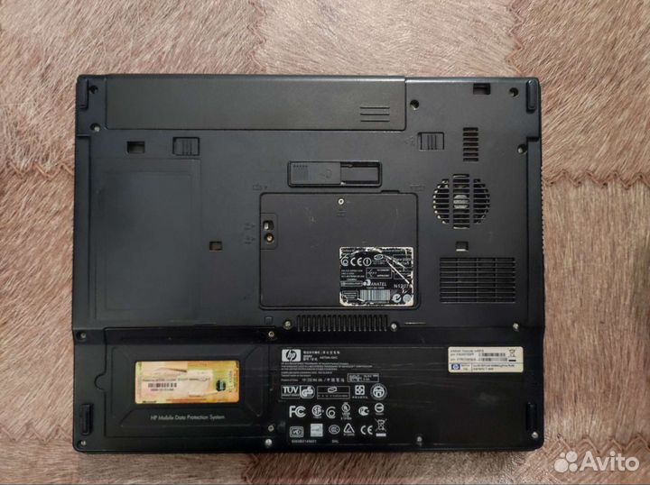 HP Compaq nx6110 (Series hstnn-105C)