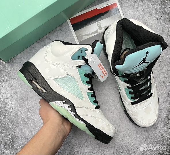 Кроссовки nike air jordan 5 retro island green