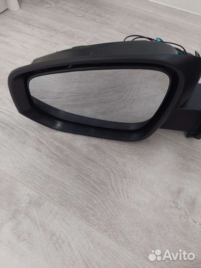 Продается зеркало боковое toyota RAV 4 CA40