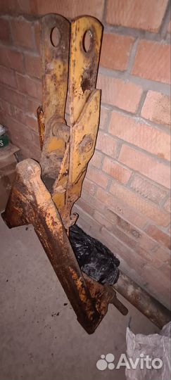 Автосцепка дт-75