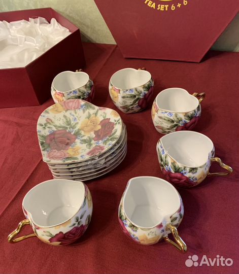 Новый чайный кофейный сервиз в форме сердечек