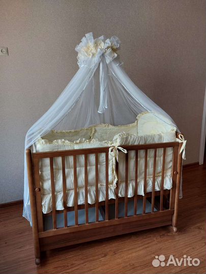 Кровать с балдахином