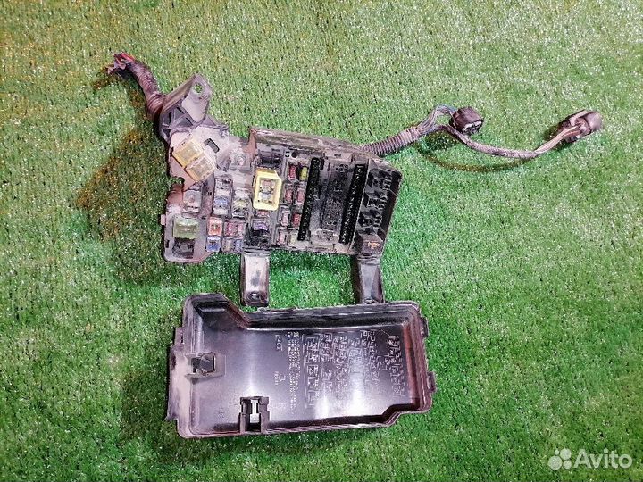 Блок предохранителей MN179879 Mitsubishi Pajero II