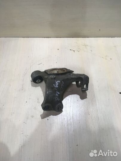 Кулак поворотный задний левый А6 С6 2.4 4F0505433E