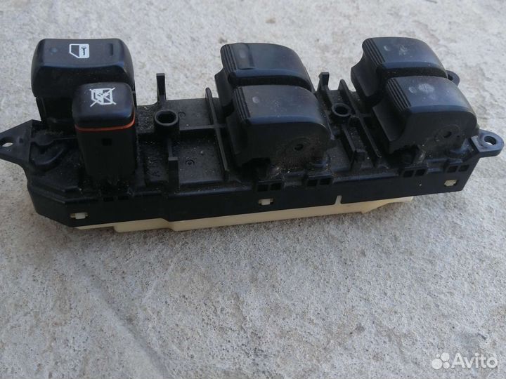 Блок управление стеклоподъемниками