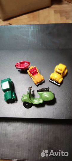 Киндер машинки, самолетики, корабли и паравозики