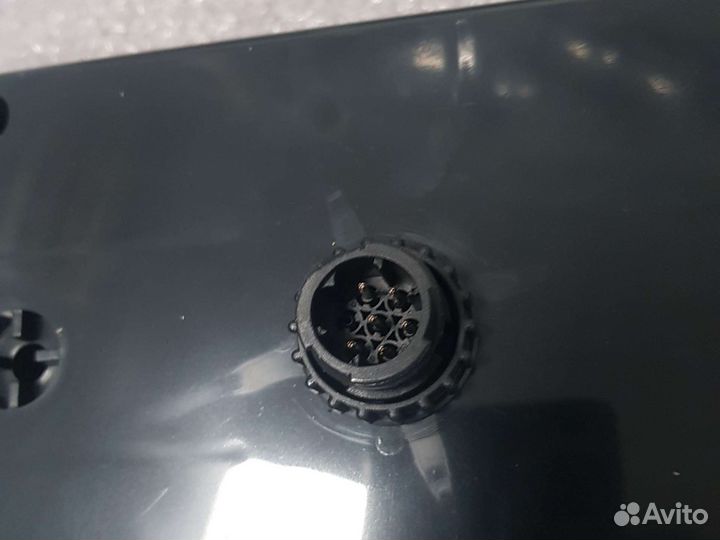 Фонарь задний желтый поворотник с AMP разъемом