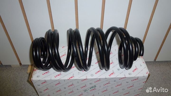 Пружина передняя 1K0 411 105CM