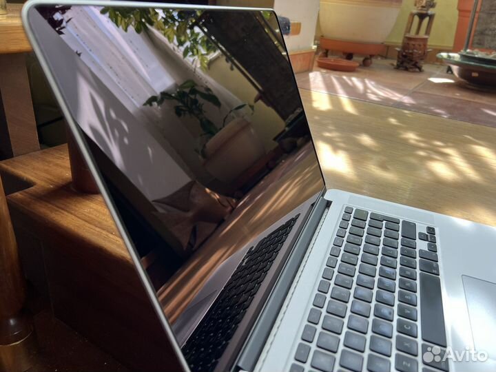 Macbook pro 15.4 model A1398