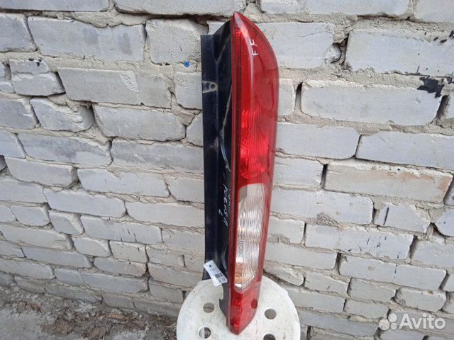 Фонарь задний левый Ford Focus 2 2004-2011