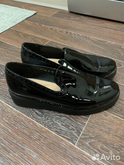 Лоферы женские 36-37