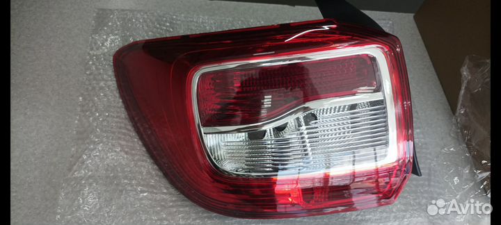 Фонарь задний правый и левый на Рено Логан 2