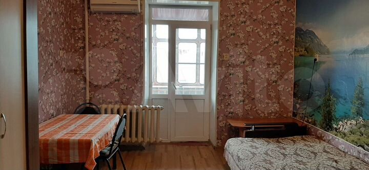 Комната 18 м² в 4-к., 5/5 эт.