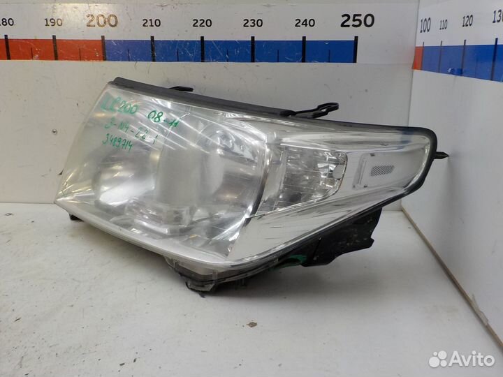 Фара левая Toyota Land Cruiser 200 2008