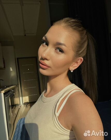 Хостес, администратор, модель