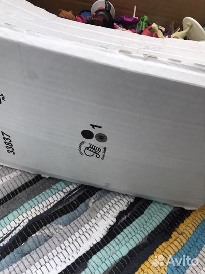 Фигурки из киндера различные (вся коробка)