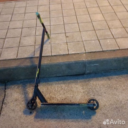 Трюковой самокат