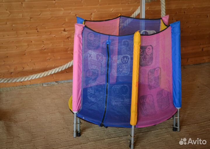 Детский домашний батут с защитной сеткой